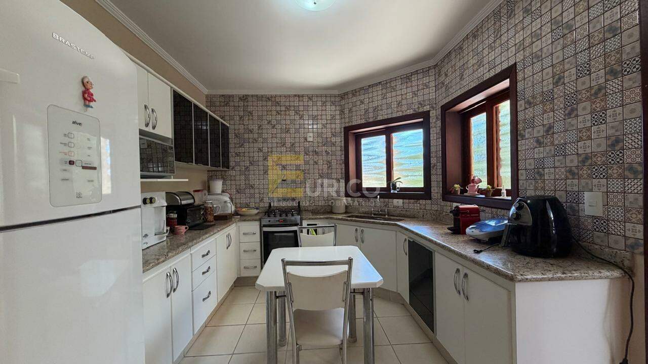 Casa em condomínio à venda no Condomínio Reserva Colonial em Valinhos/SP: 