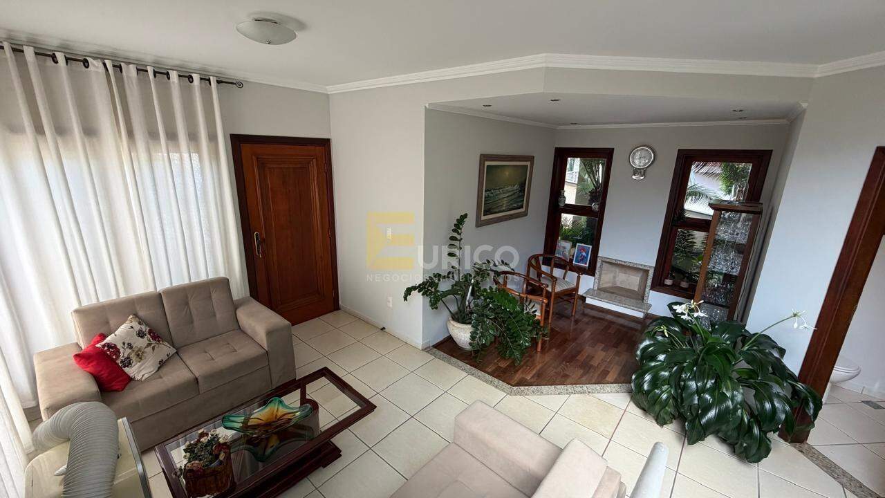 Casa em condomínio à venda no Condomínio Reserva Colonial em Valinhos/SP: 