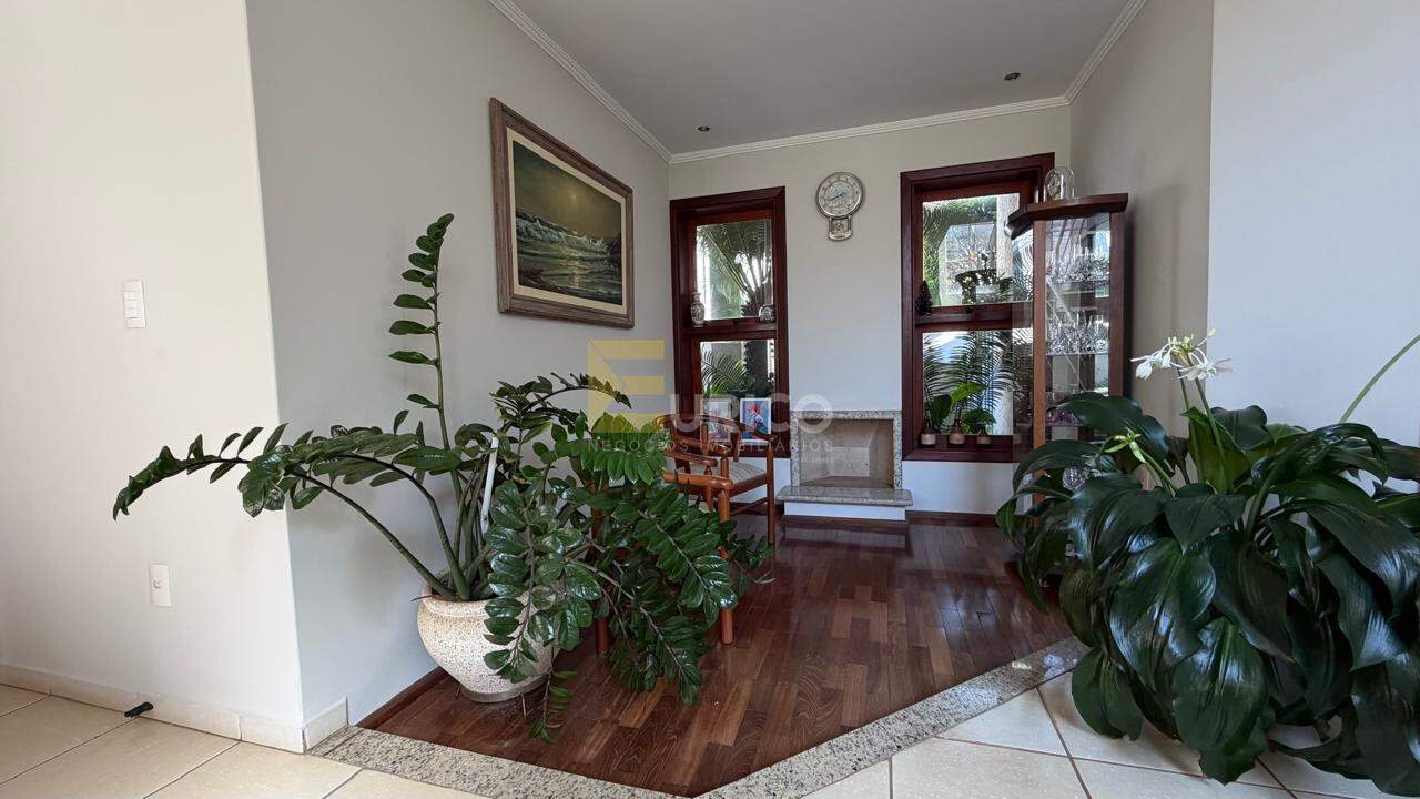 Casa em condomínio à venda no Condomínio Reserva Colonial em Valinhos/SP: 