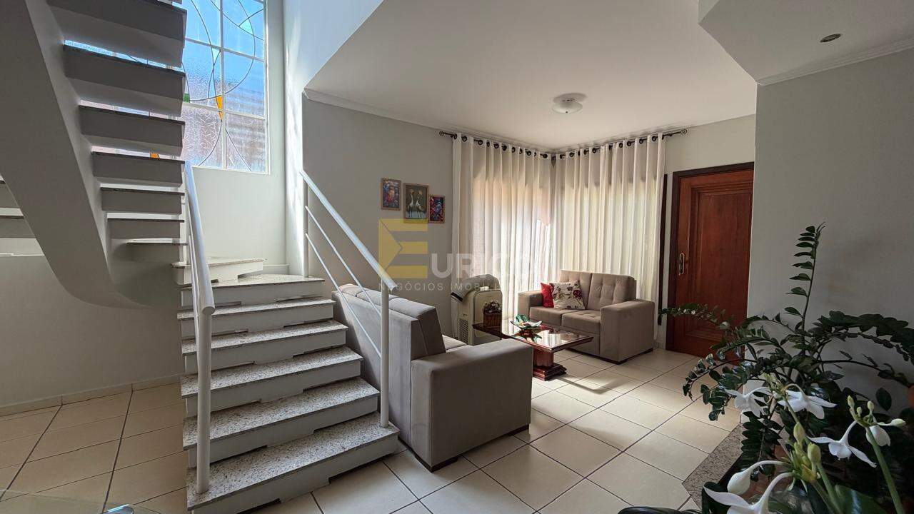 Casa em condomínio à venda no Condomínio Reserva Colonial em Valinhos/SP: 