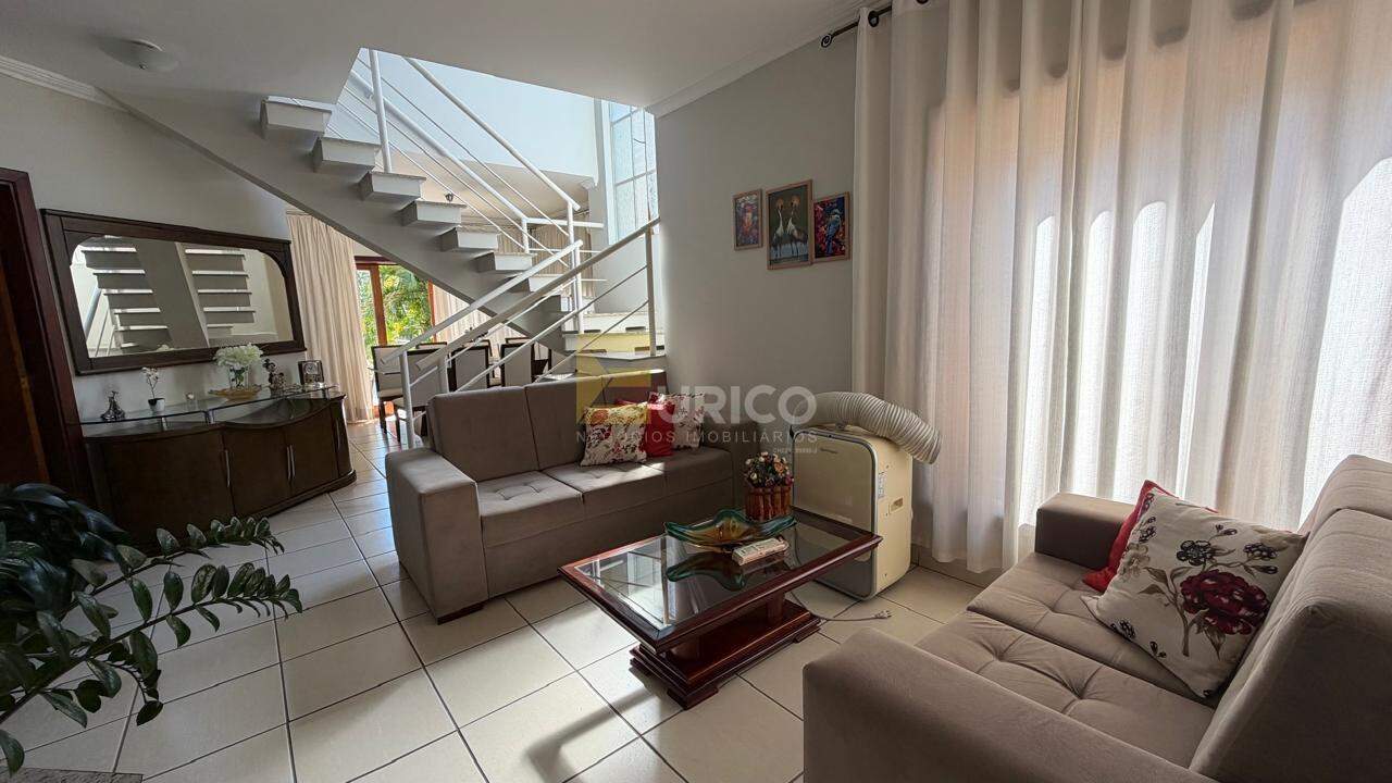 Casa em condomínio à venda no Condomínio Reserva Colonial em Valinhos/SP: 