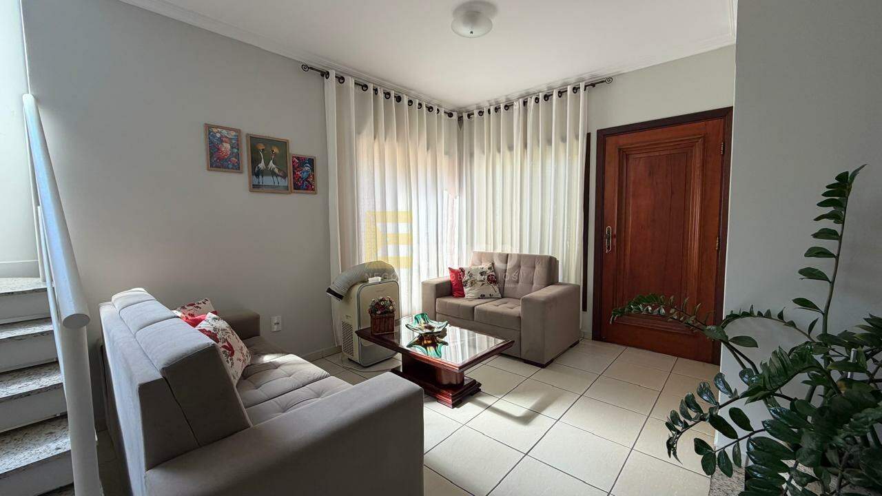 Casa em condomínio à venda no Condomínio Reserva Colonial em Valinhos/SP: 