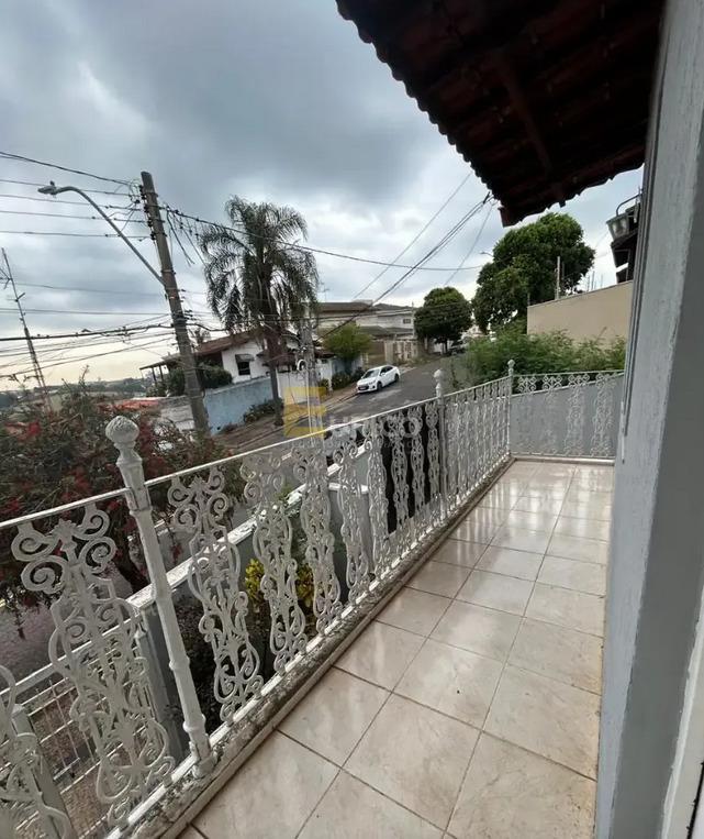 Casa à venda no VILA GENOVEVA em Valinhos/SP: 