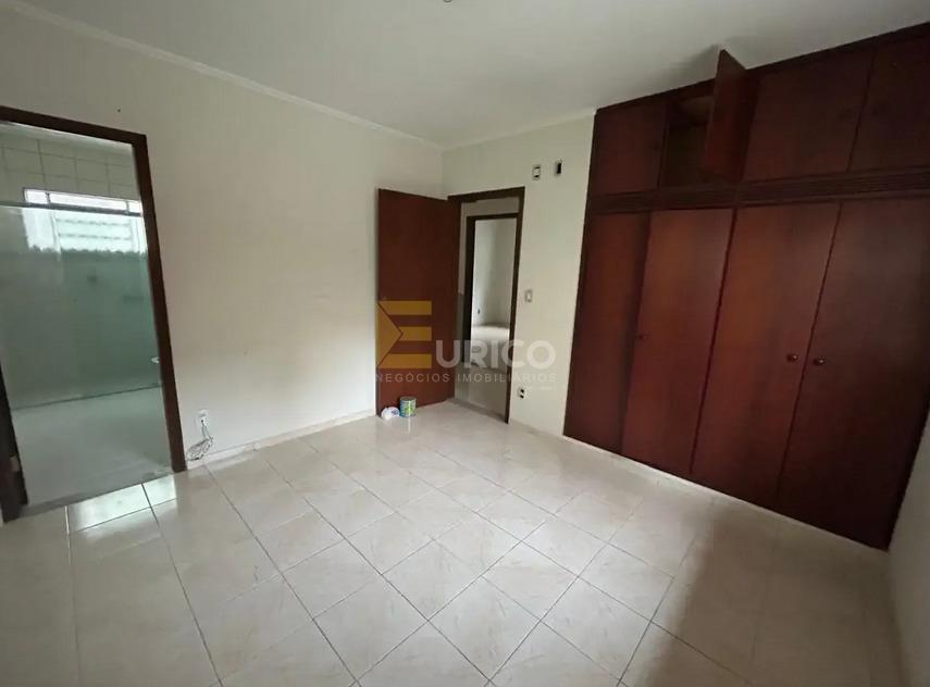 Casa à venda no VILA GENOVEVA em Valinhos/SP: 
