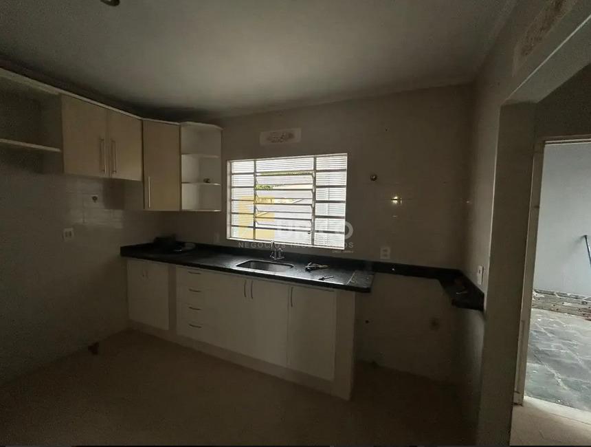 Casa à venda no VILA GENOVEVA em Valinhos/SP: 