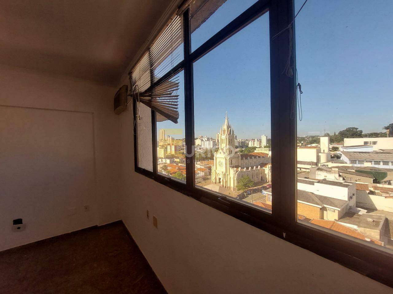 Sala para aluguel no Centro em Valinhos/SP: 