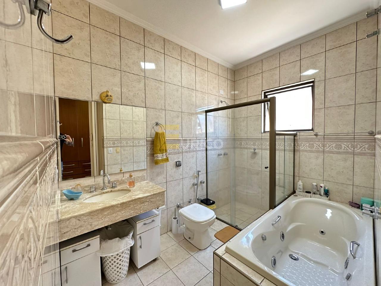 Casa em condomínio à venda no Condomínio Grape Village em Vinhedo/SP: 