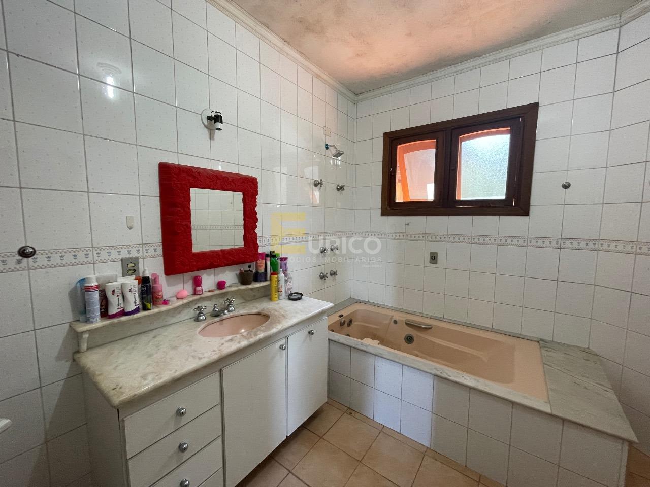 Casa em condomínio à venda no Condomínio Estância Marambaia em Vinhedo/SP: