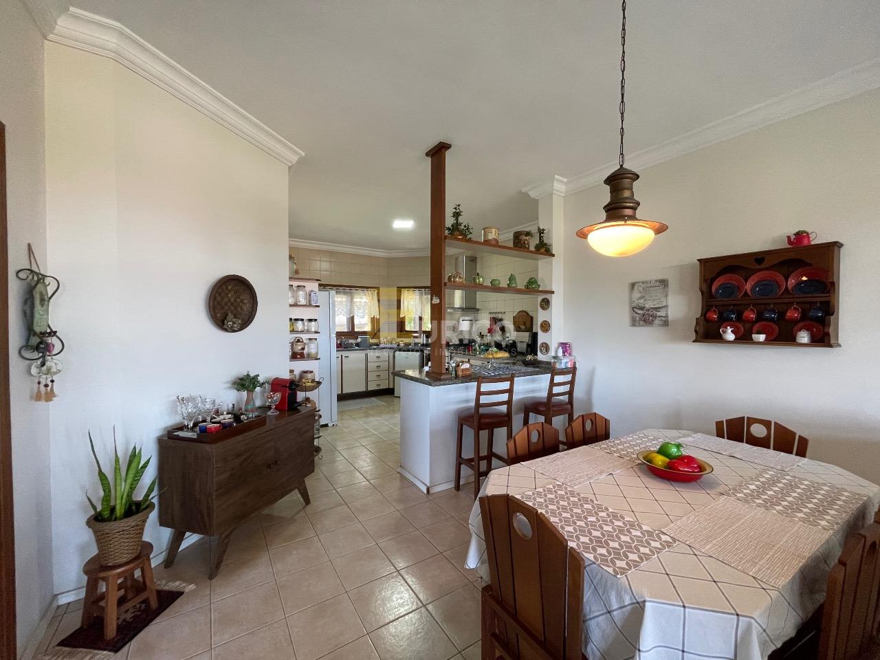 Casa em condomínio à venda no Condomínio Estância Marambaia em Vinhedo/SP: