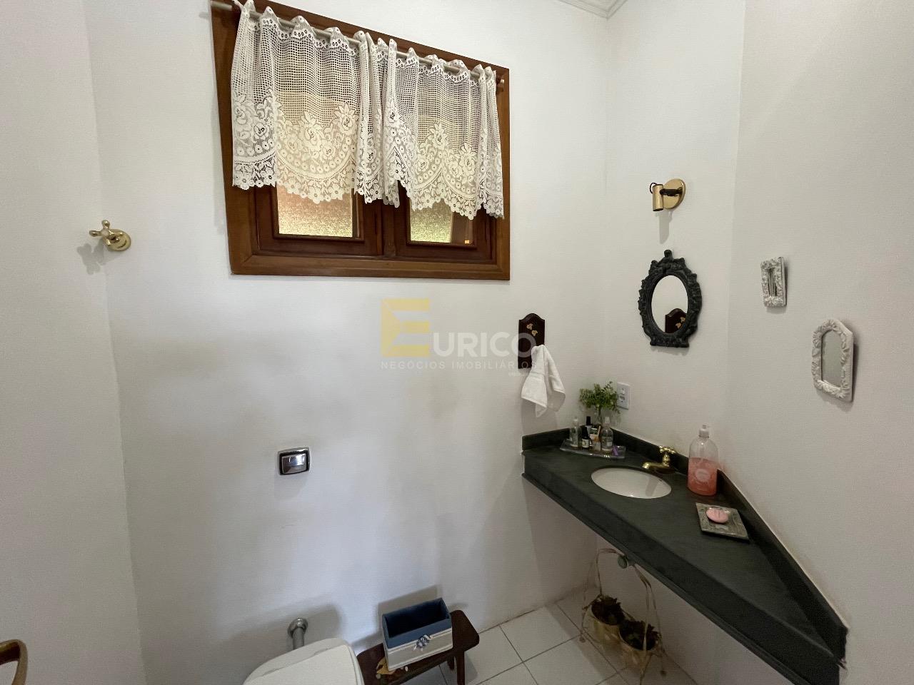 Casa em condomínio à venda no Condomínio Estância Marambaia em Vinhedo/SP: