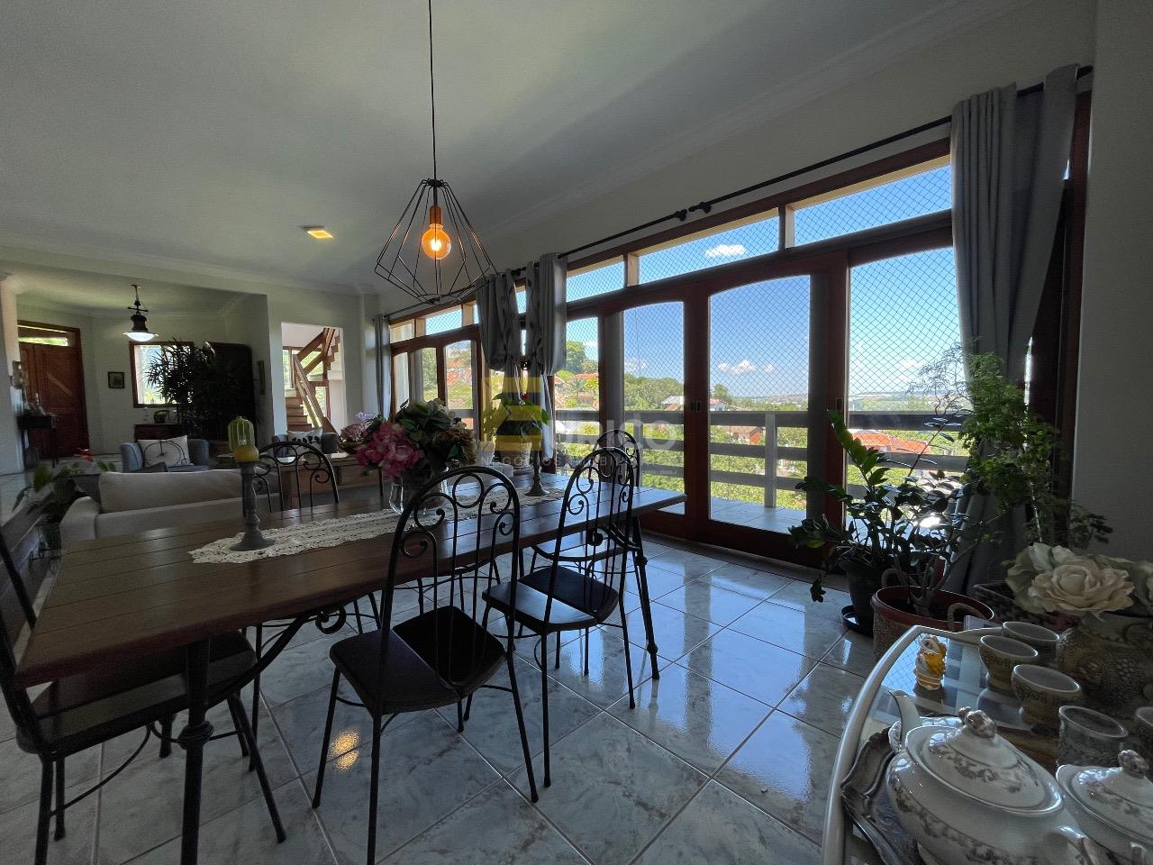 Casa em condomínio à venda no Condomínio Estância Marambaia em Vinhedo/SP: