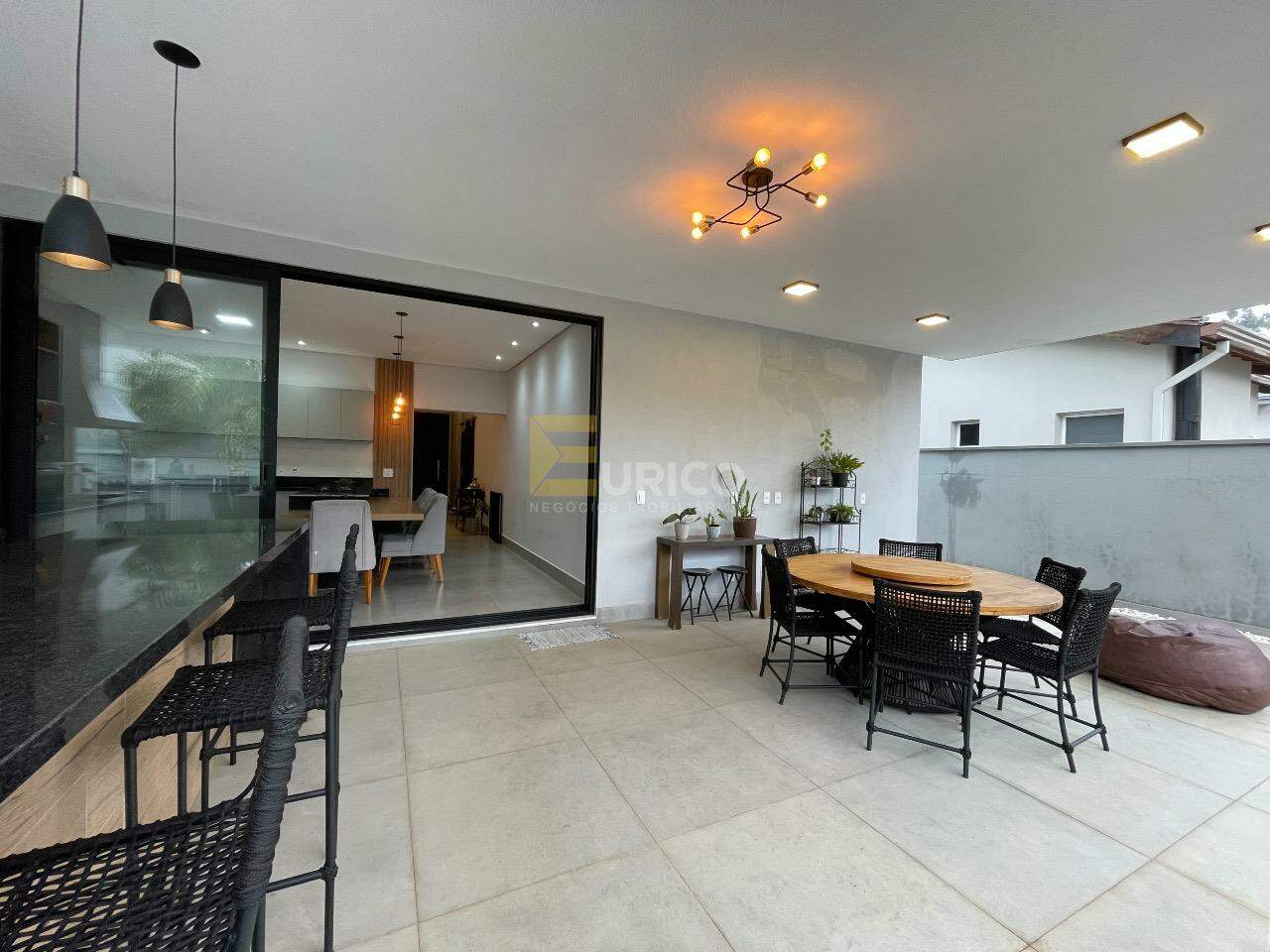 Casa em condomínio à venda no Condomínio Reserva Santa Rosa em Itatiba/SP: 