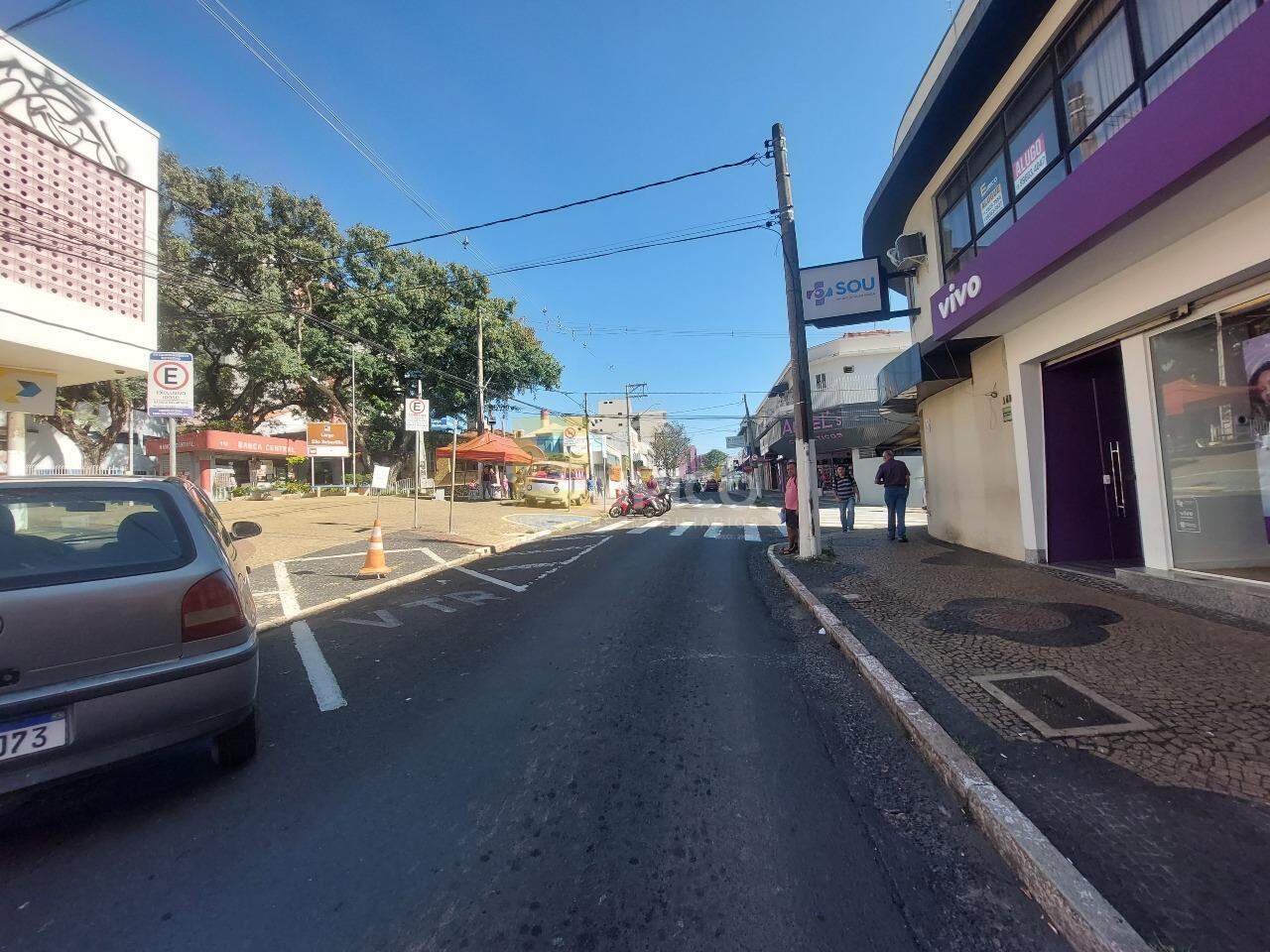 Sala para aluguel no Centro em Valinhos/SP: 