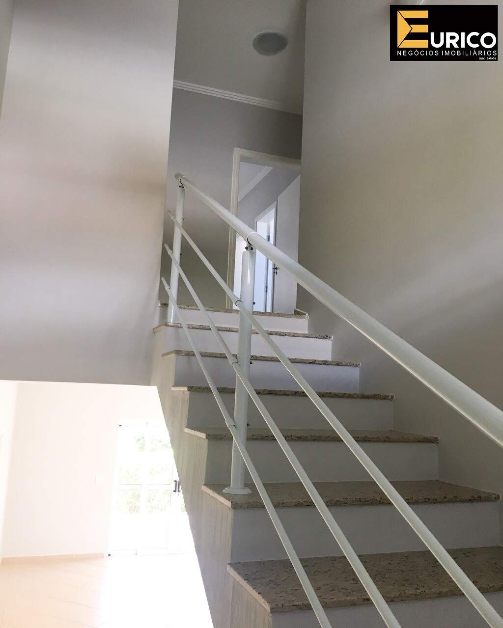 Casa em condomínio à venda no Condomínio Recanto dos Paturis em Vinhedo/SP: Foto 01