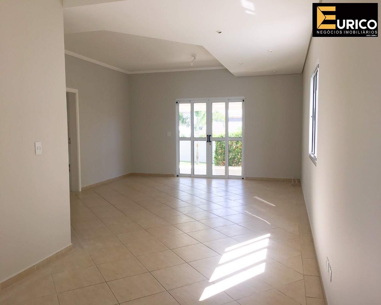 Casa em condomínio à venda no Condomínio Recanto dos Paturis em Vinhedo/SP: Foto 01