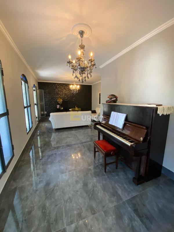 Casa à venda no PARQUE TERRANOVA em Valinhos/SP: 