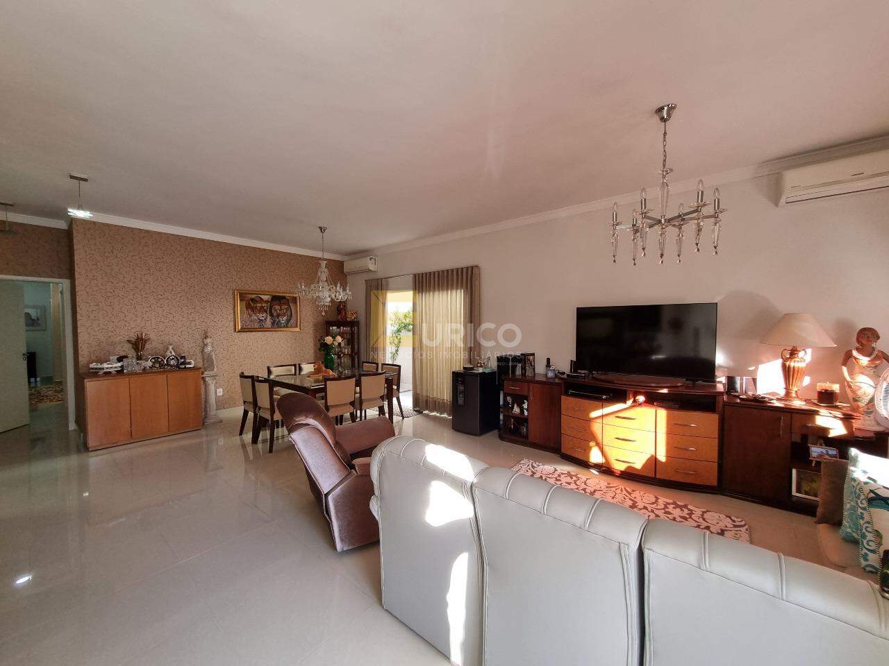 Casa em condomínio à venda no Condomínio Fiorella em Valinhos/SP: Sala de estar / jantar