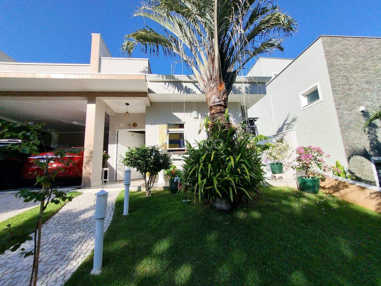 Casa em condomínio à venda no Condomínio Fiorella em Valinhos/SP: Fachada