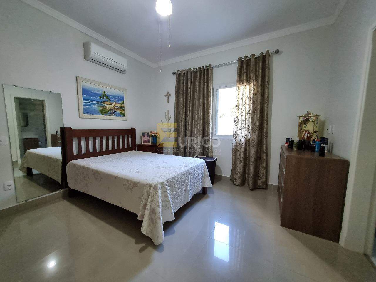 Casa em condomínio à venda no Condomínio Fiorella em Valinhos/SP: 2a. suíte