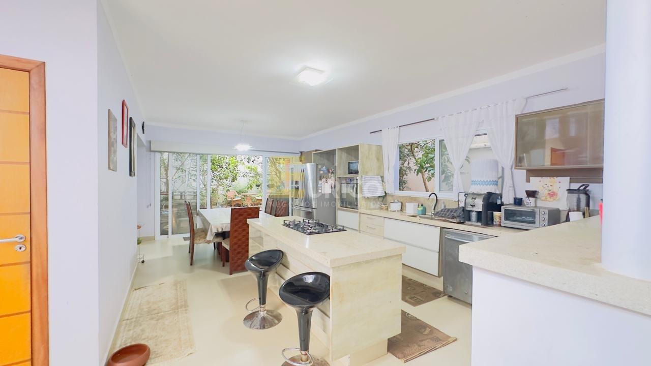 Casa em condomínio à venda no Condomínio Bosque dos Cambarás em Valinhos/SP: 