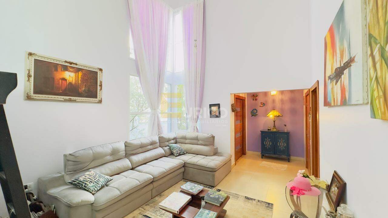 Casa em condomínio à venda no Condomínio Bosque dos Cambarás em Valinhos/SP: 