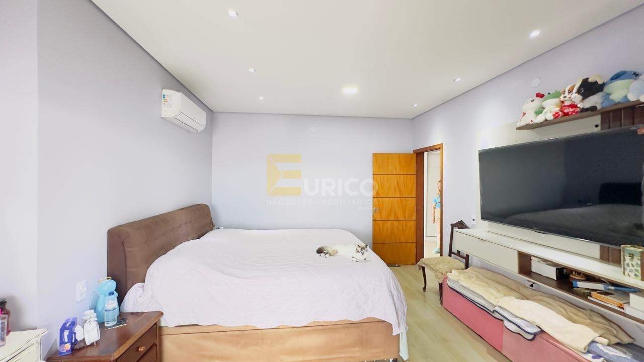 Casa em condomínio à venda no Condomínio Bosque dos Cambarás em Valinhos/SP: 