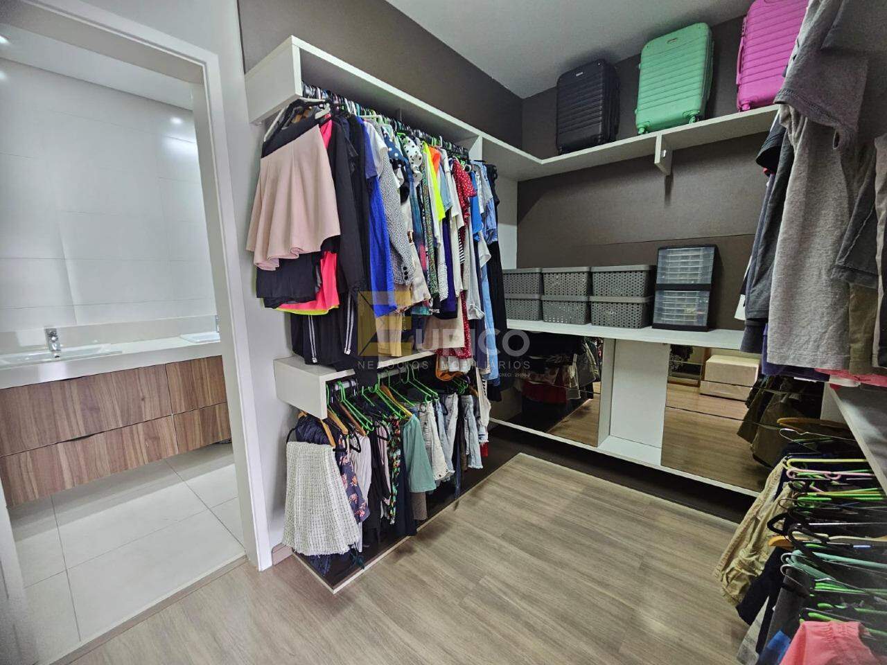 Casa em condomínio à venda no Condomínio São Domingos em Valinhos/SP: 