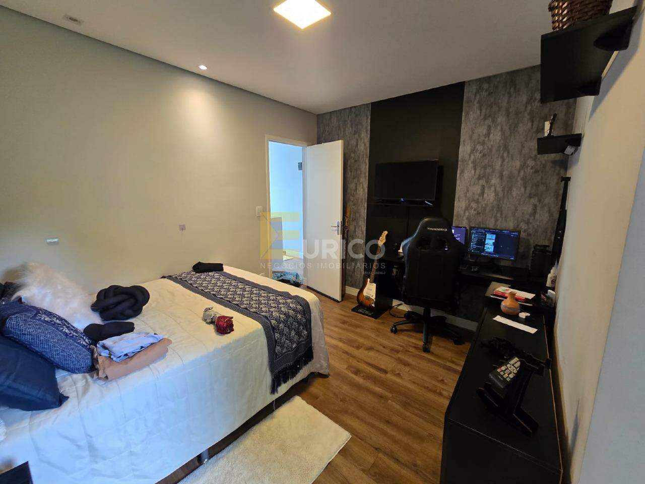 Casa em condomínio à venda no Condomínio Residencial Santa Elisa em Valinhos/SP: 