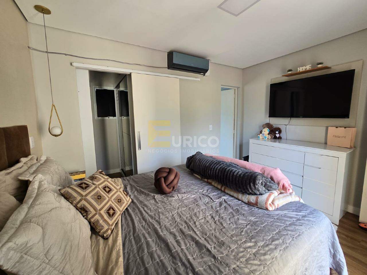 Casa em condomínio à venda no Condomínio Residencial Santa Elisa em Valinhos/SP: 