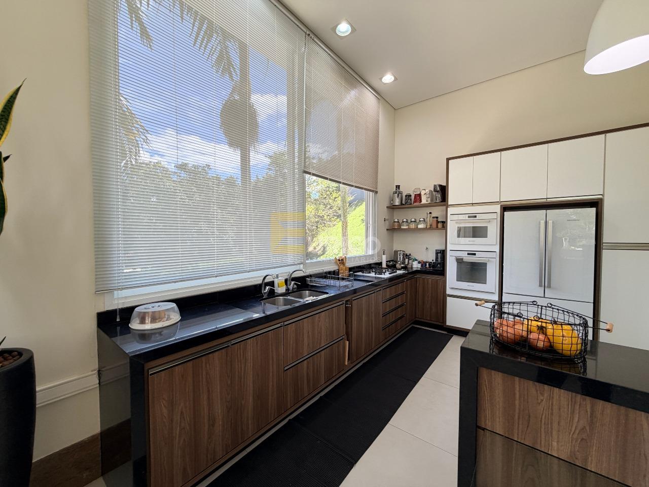 Casa em condomínio à venda no Condomínio Estância Marambaia em Vinhedo/SP: