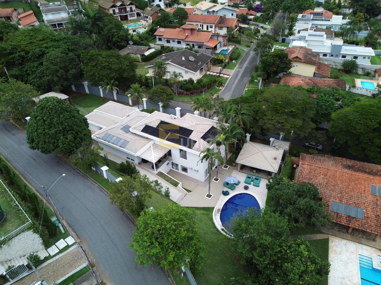 Casa em condomínio à venda no Condomínio Estância Marambaia em Vinhedo/SP: