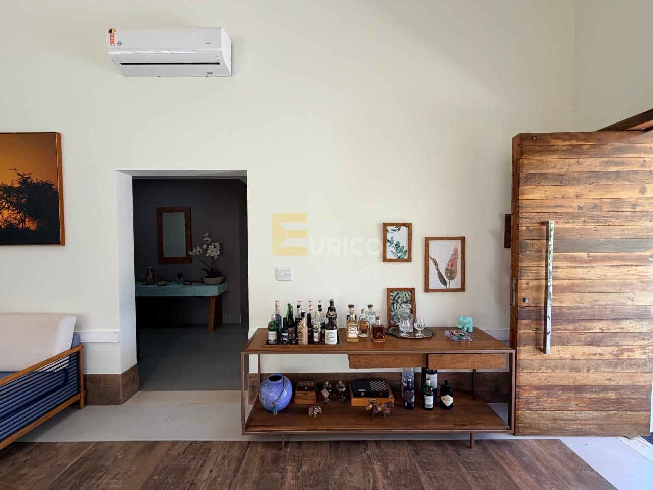 Casa em condomínio à venda no Condomínio Estância Marambaia em Vinhedo/SP: