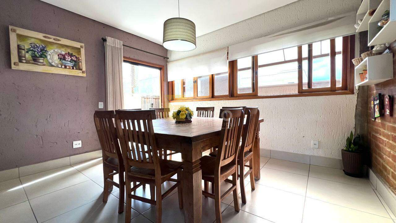 Casa em condomínio à venda no Condomínio Portal do Jequitibá em Valinhos/SP: 