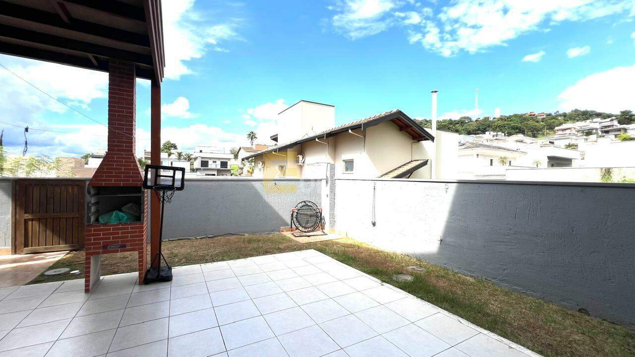 Casa em condomínio à venda no Condomínio Portal do Jequitibá em Valinhos/SP: 