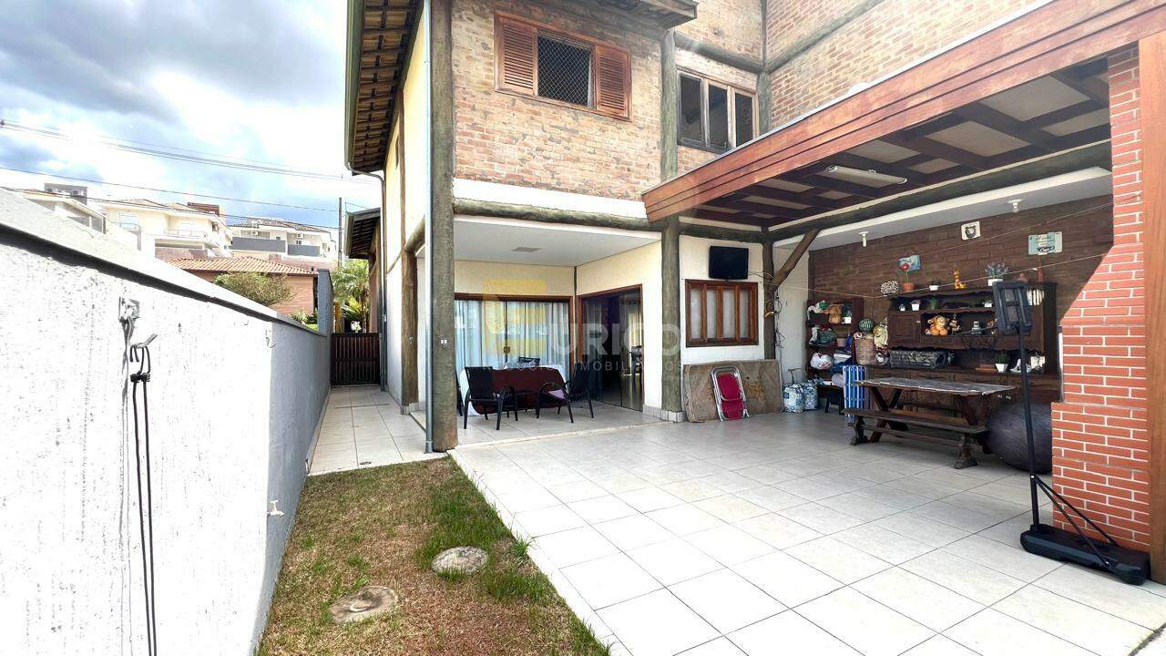 Casa em condomínio à venda no Condomínio Portal do Jequitibá em Valinhos/SP: 