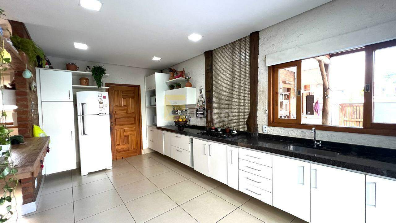 Casa em condomínio à venda no Condomínio Portal do Jequitibá em Valinhos/SP: 