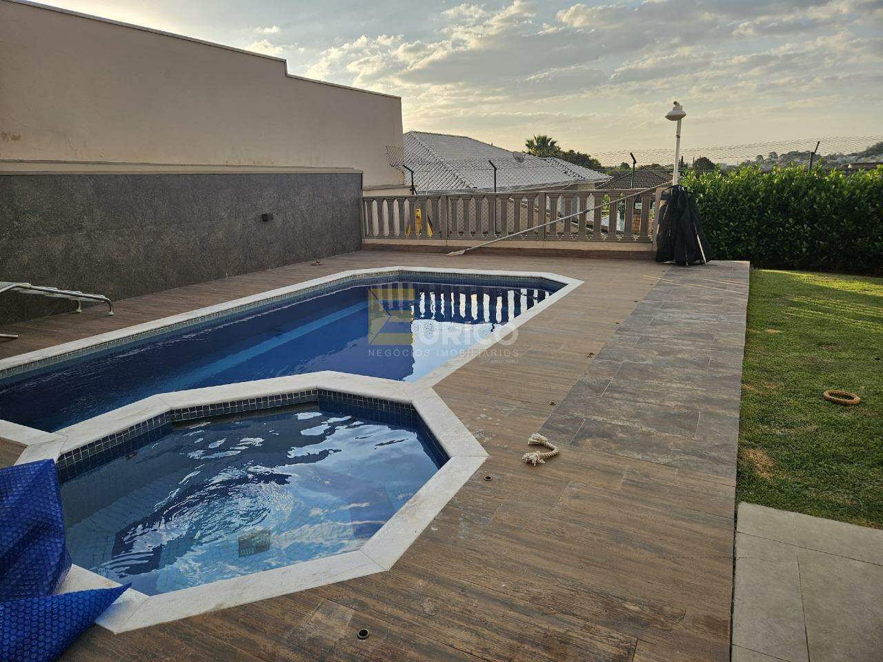 Casa em condomínio para aluguel no Condomínio Recanto dos Paturis em Vinhedo/SP: 