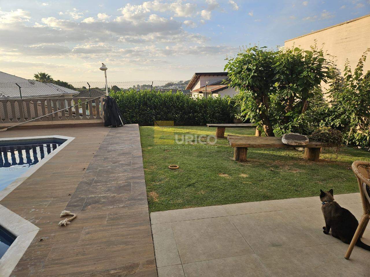 Casa em condomínio para aluguel no Condomínio Recanto dos Paturis em Vinhedo/SP: 