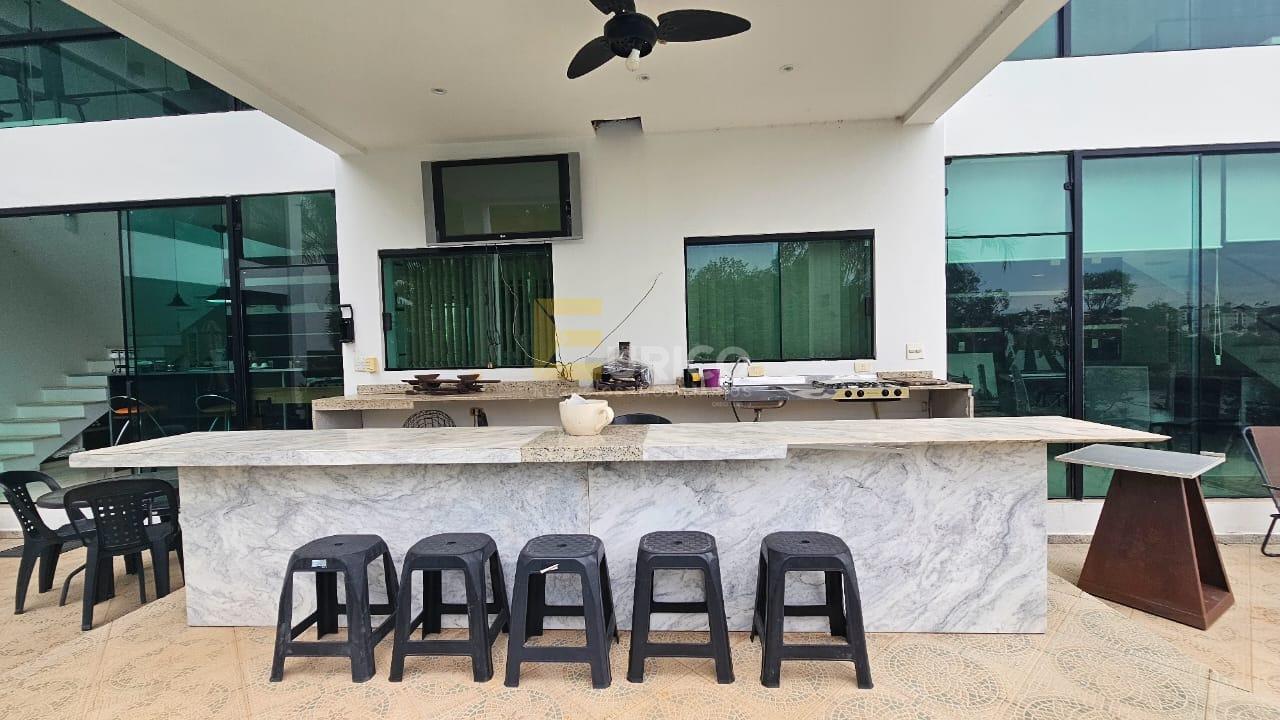 Casa em condomínio à venda no Condomínio Jardim Europa em Vinhedo/SP: 