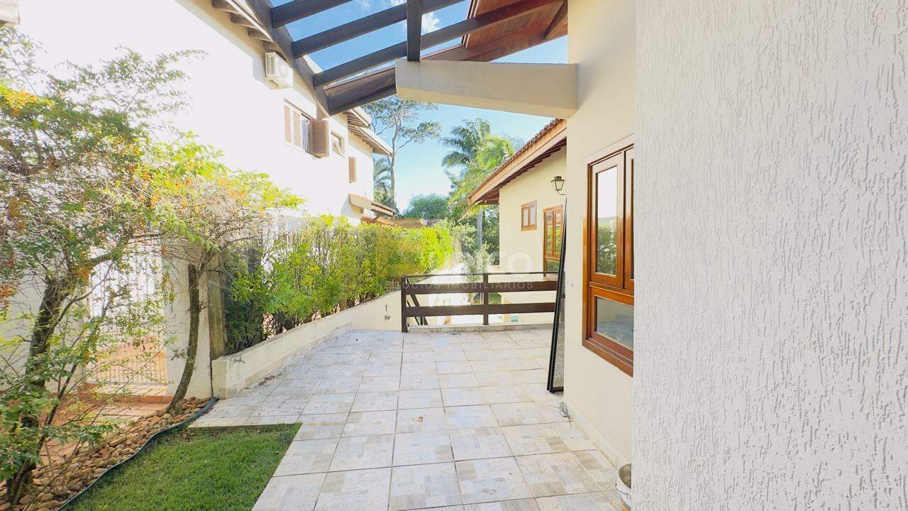 Casa em condomínio à venda no Condomínio Chácara Flora em Valinhos/SP: 