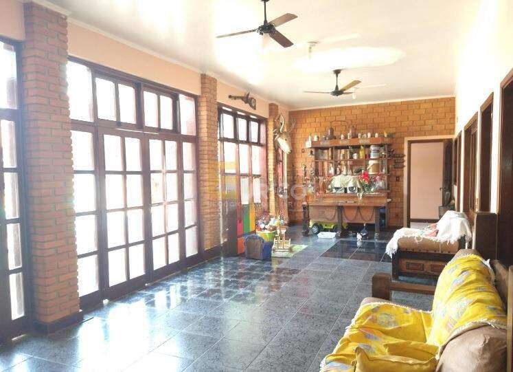 Casa em condomínio à venda no Condomínio Chácara Flora em Valinhos/SP: 