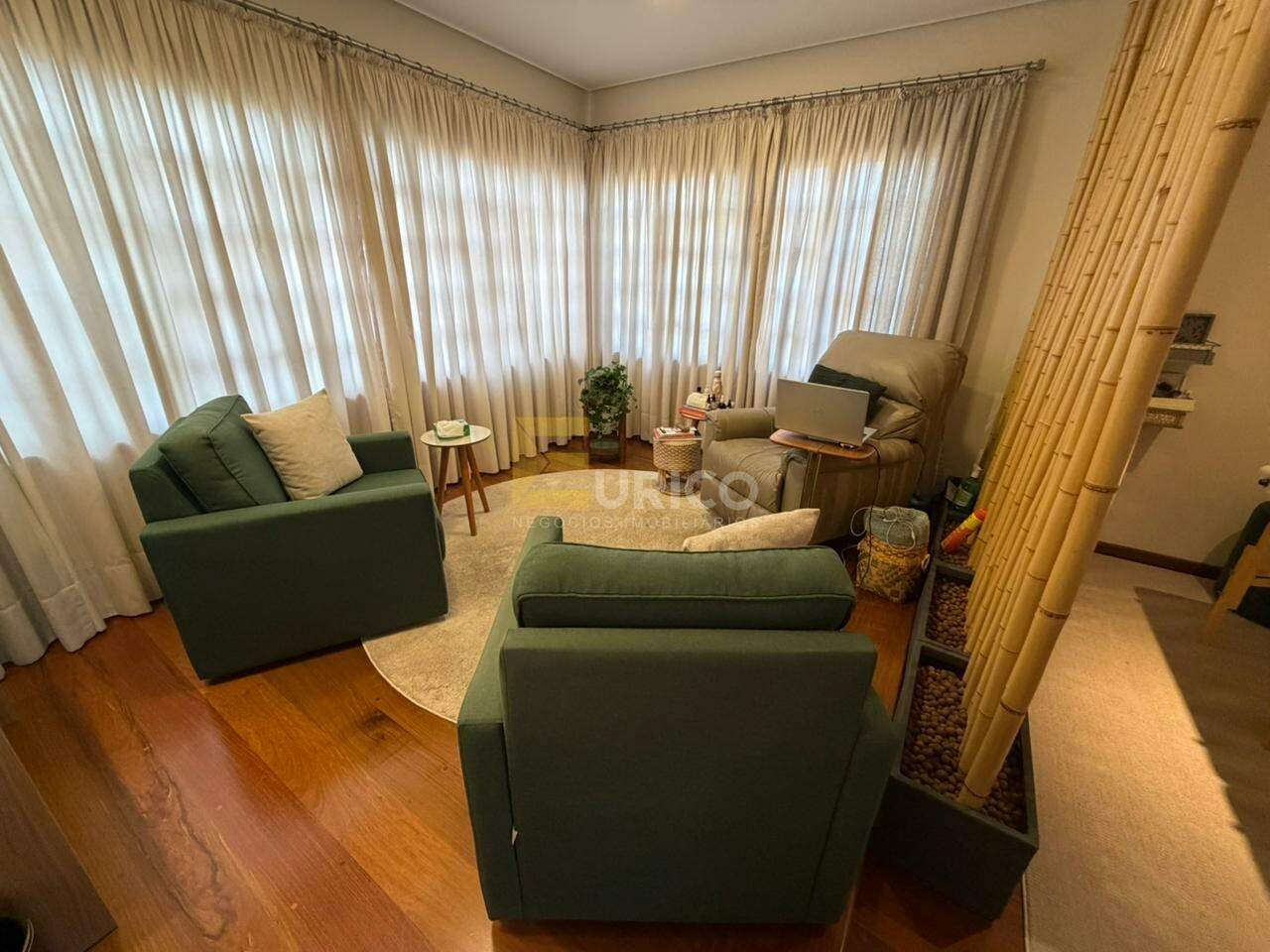Casa à venda no PARQUE TERRANOVA em Valinhos/SP: 