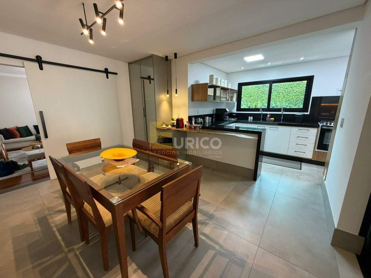 Casa à venda no PARQUE TERRANOVA em Valinhos/SP: 