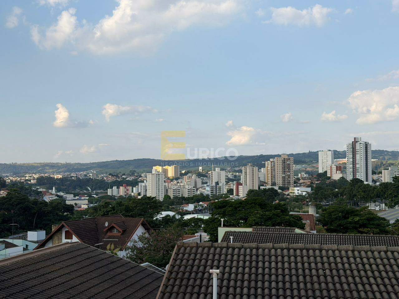 Casa à venda no PARQUE TERRANOVA em Valinhos/SP: 