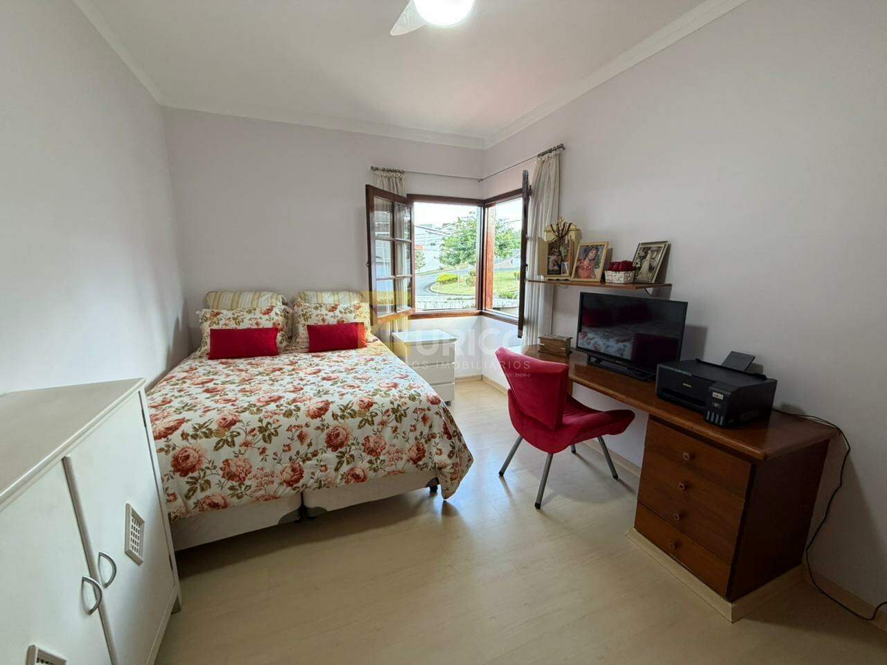 Casa à venda no PARQUE TERRANOVA em Valinhos/SP: 
