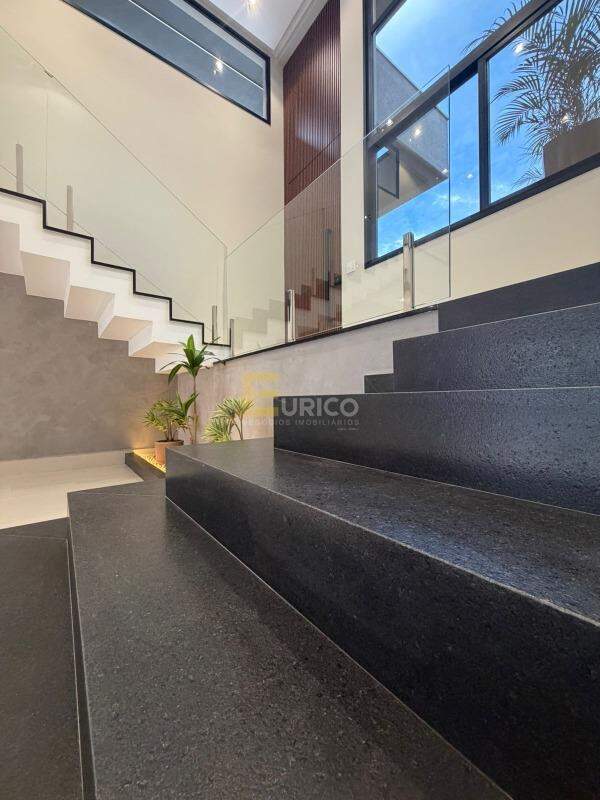 Casa em condomínio à venda no Condomínio Residencial Villa do Sol em Valinhos/SP: 