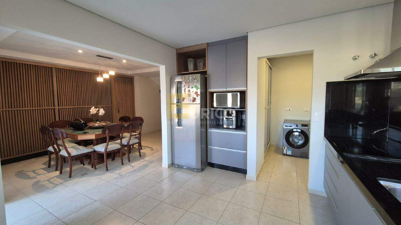 Casa em condomínio à venda no Condomínio Recanto dos Paturis em Vinhedo/SP: 