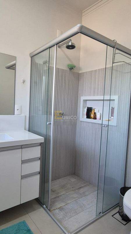 Casa em condomínio à venda no Condomínio Recanto dos Paturis em Vinhedo/SP: 