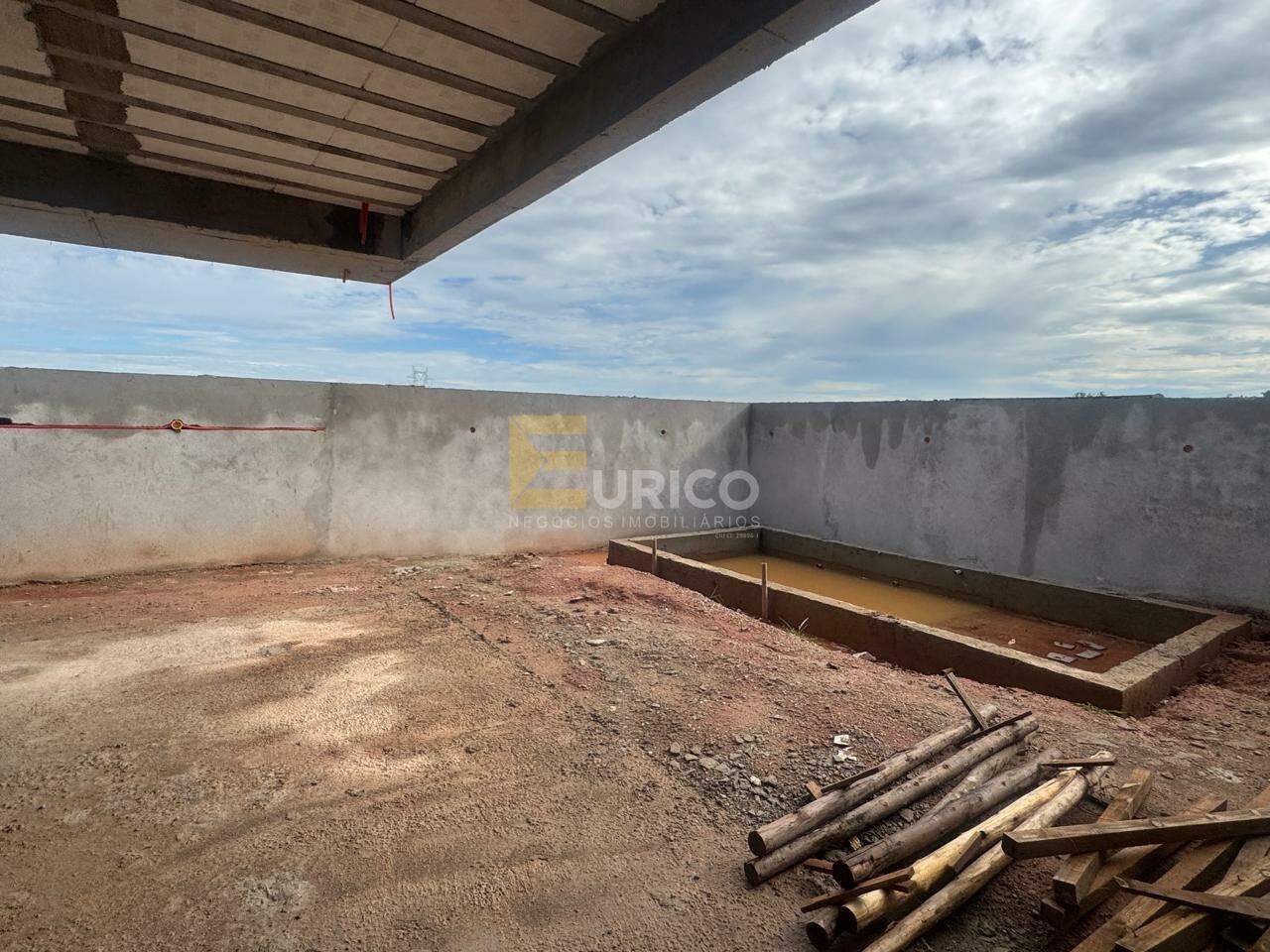 Casa em condomínio à venda no Condomínio Portal dos Lagos em Jundiaí/SP: 