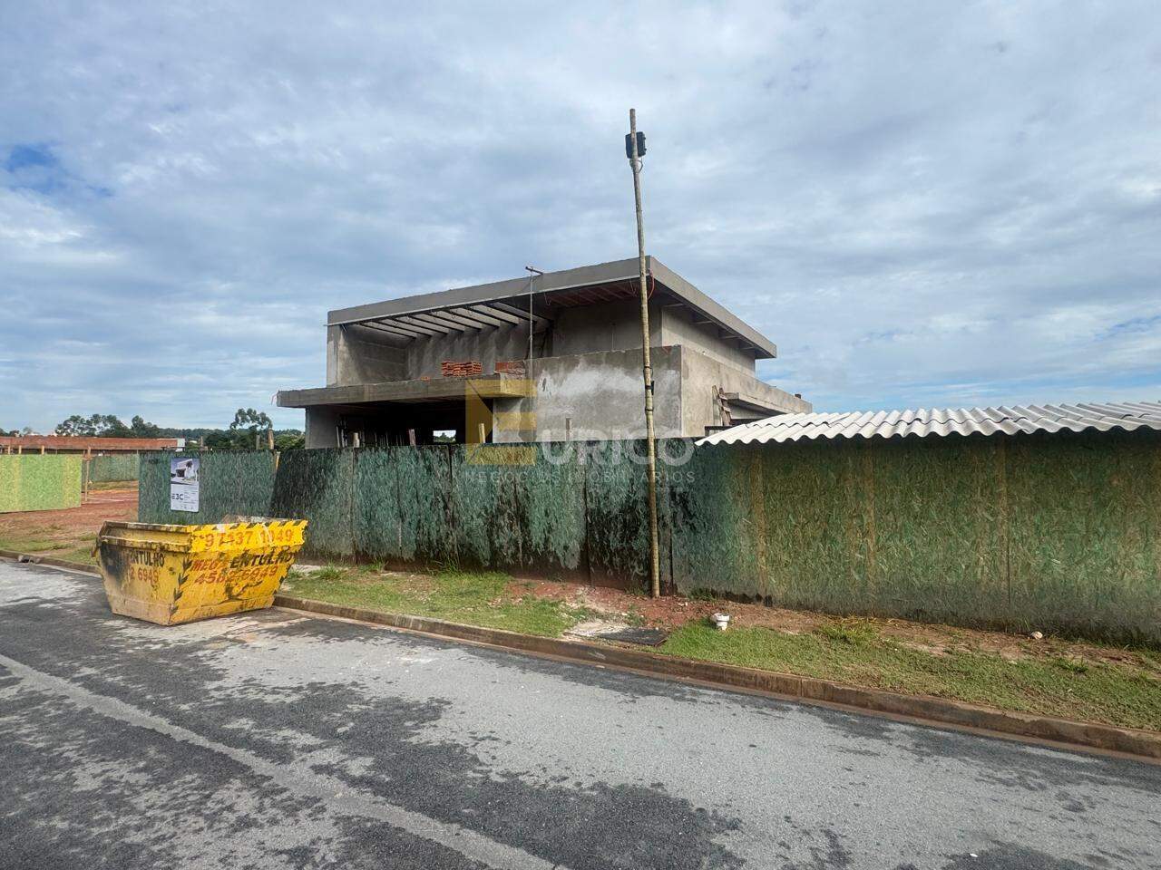Casa em condomínio à venda no Condomínio Portal dos Lagos em Jundiaí/SP: 